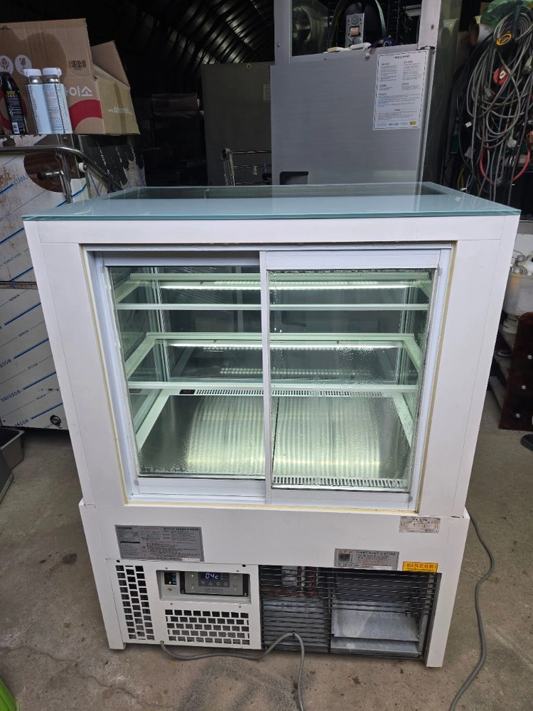 세경 900mm3단제과쇼케이스 판매합니다 이미지