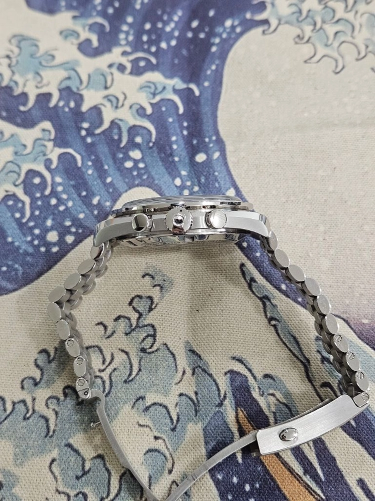 오메가 스피드마스터 문워치 사파이어 버젼 이미지