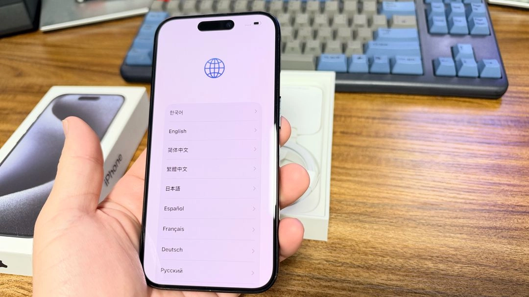 아이폰 15프로 256GB 블루 62만원에 팝니다 이미지