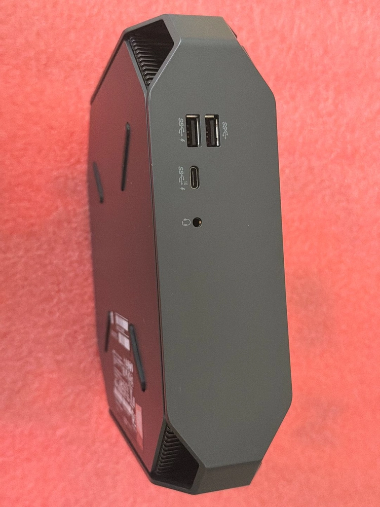 HP Z2 mini G4 9세대 CPU 영상편집 주식투자 미니PC 이미지