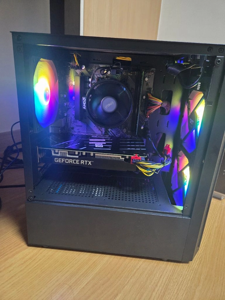 라이젠 7500F RTX2060 반본체 - 안심되는 중고거래