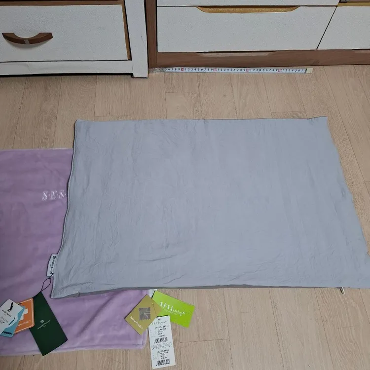 베개커버 세사리빙+아날도바시니 세제품 이미지