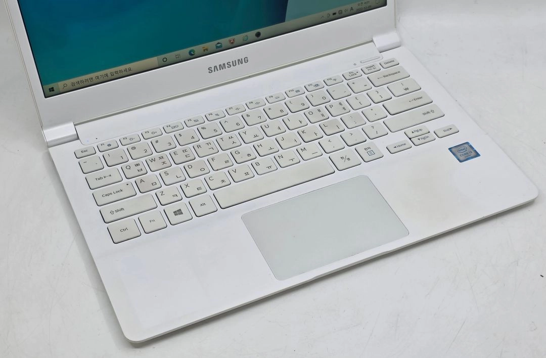 삼성 노트북9 metal NT900X3L-L34J i3-6006U SSD 256GB 초경량 노트북 이미지