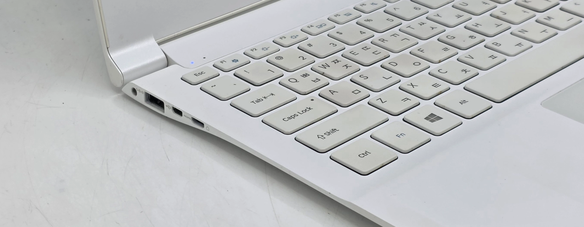 삼성 노트북9 metal NT900X3L-L34J i3-6006U SSD 256GB 초경량 노트북 이미지