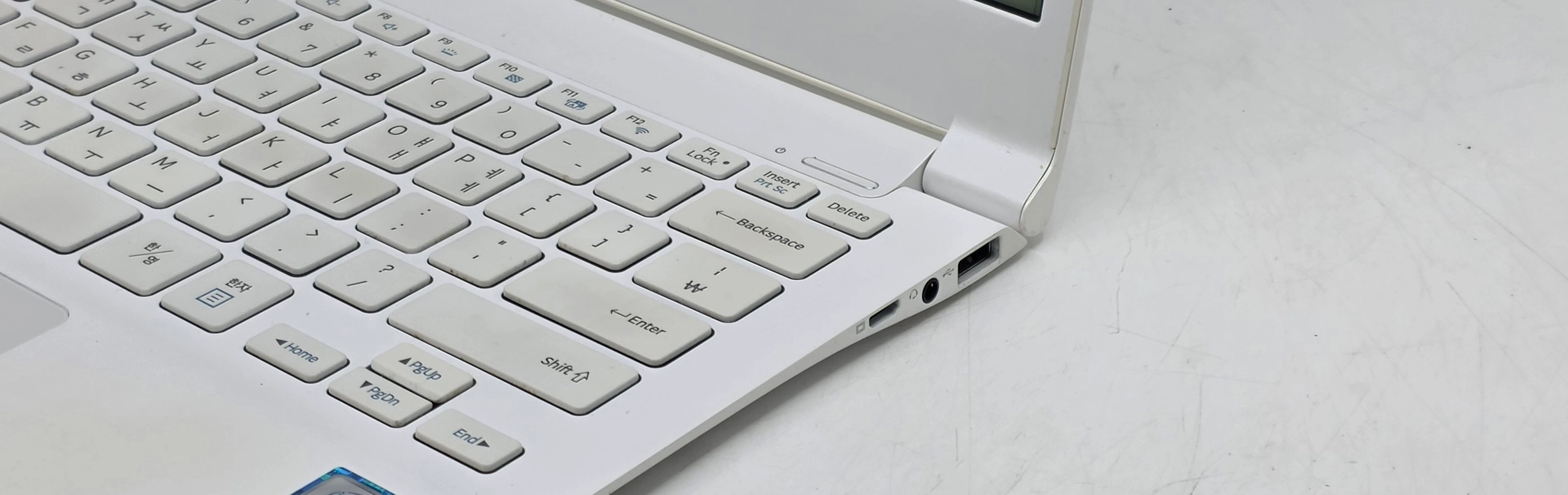 삼성 노트북9 metal NT900X3L-L34J i3-6006U SSD 256GB 초경량 노트북 이미지