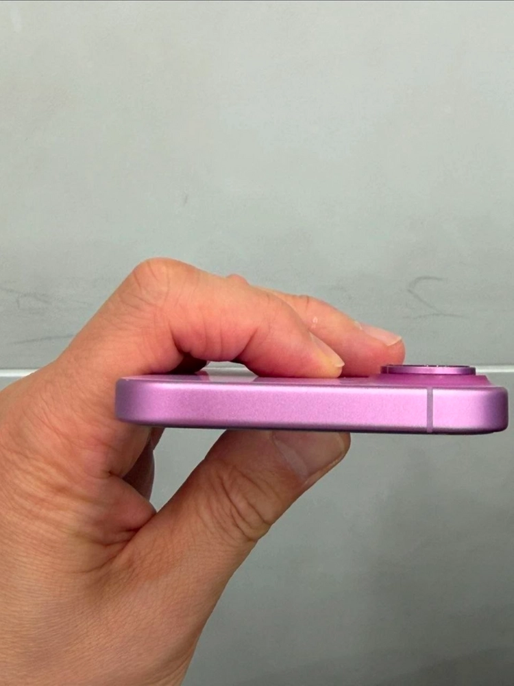 아이폰 16 핑크 128GB 이미지