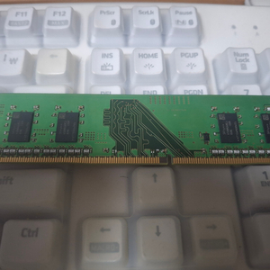 하이닉스 ddr4 8g 3200램 판매합니다 이미지