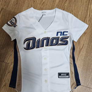 NC 다이노스 야구 홈 유니폼 이미지