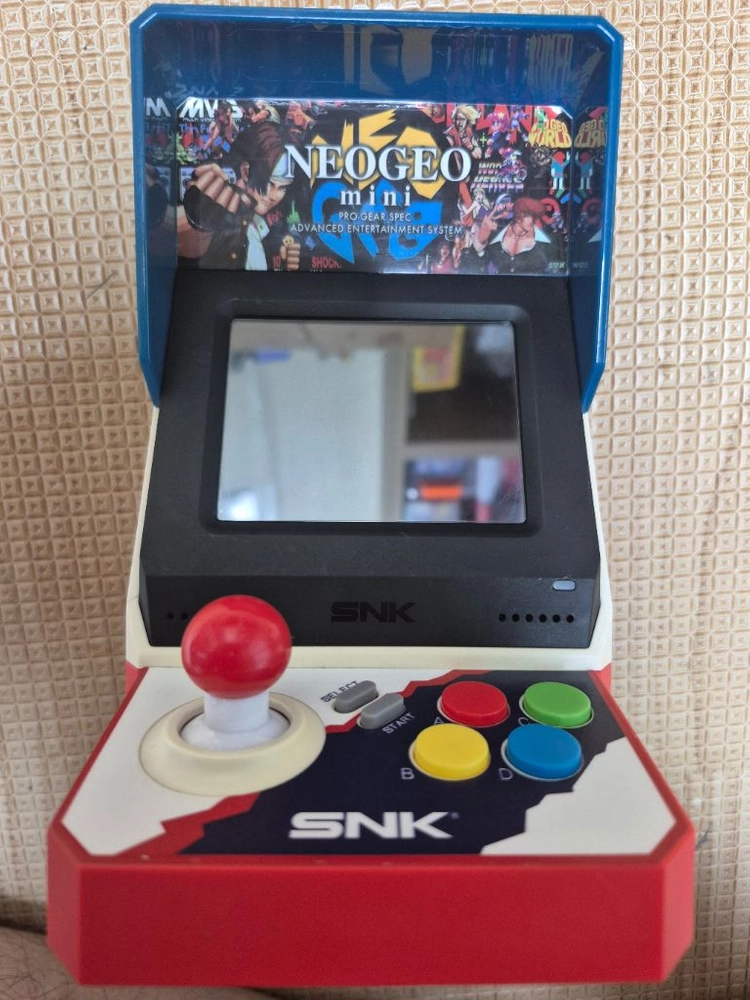 SNK 네오지오 미니 레트로 게임기 본체만 - 안심되는 중고거래