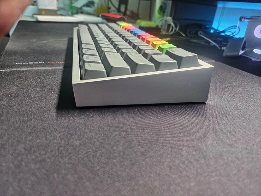 베놈 venom 60he(6.25 RGB)게이밍 키보드 팝니다 이미지
