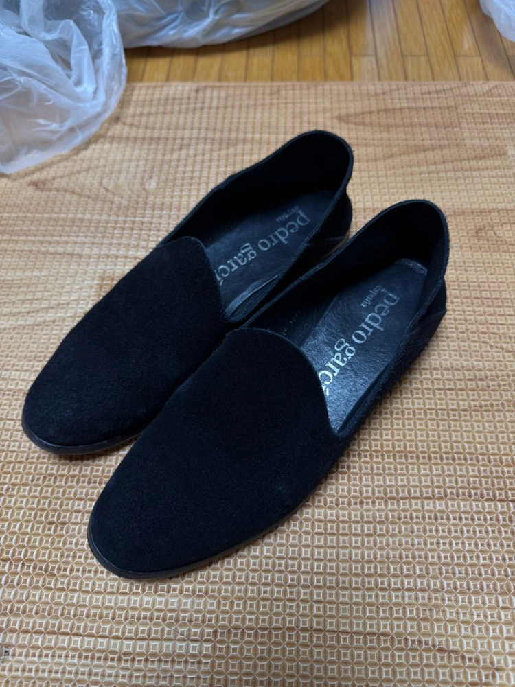 페드로 가르시아 스웨이드 플랫 슈즈 이미지