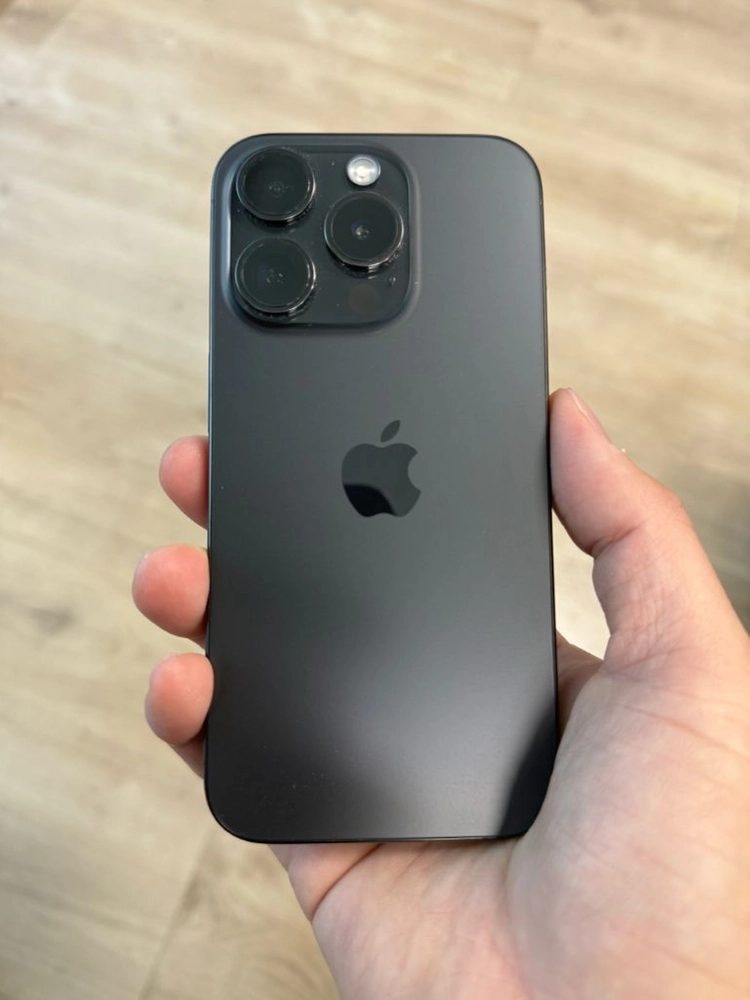 아이폰 15 Pro 128GB 블랙 판매합니다 - 안심되는 중고거래