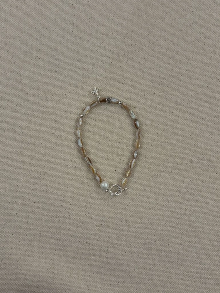Grace Shell Bracelet 이미지