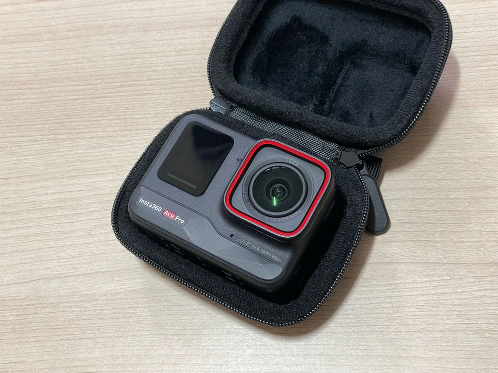 인스타360 에이스프로 악세사리 풀셋트 (그립킷, 바이크킷, 등등) 이미지