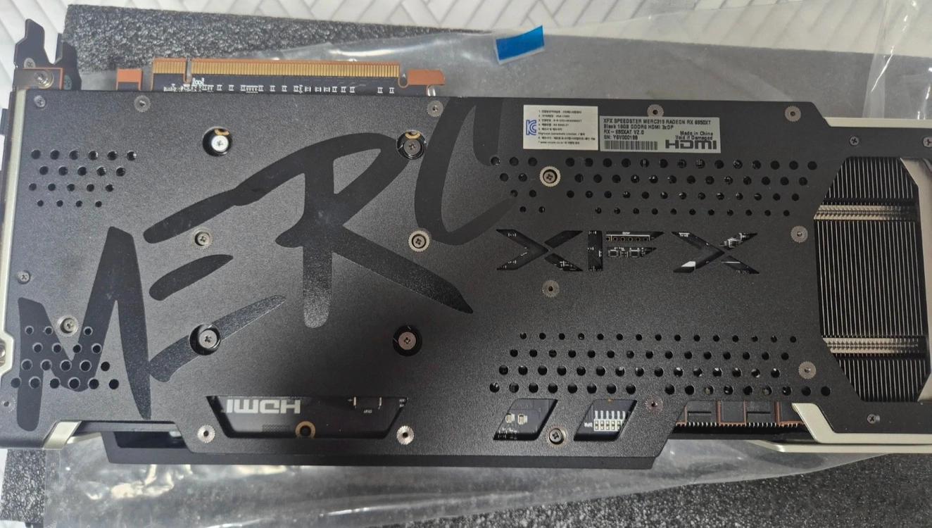 XFX RX 6950XT 16GB MERC 그래픽카드 이미지