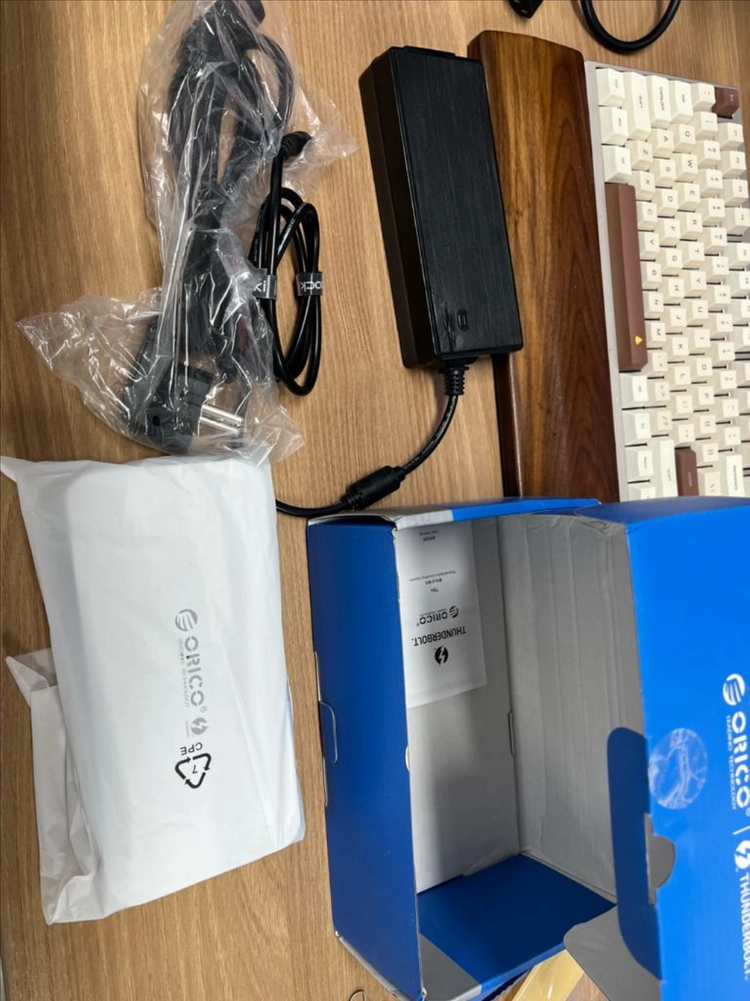 Orico TB4 독 팝니다 (썬더볼트4 독) 이미지