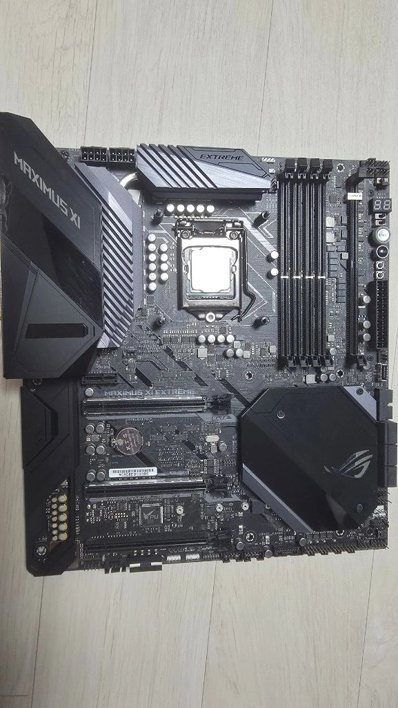 asus rog maximus xi 익스트림+ i7 8086k 세트 이미지
