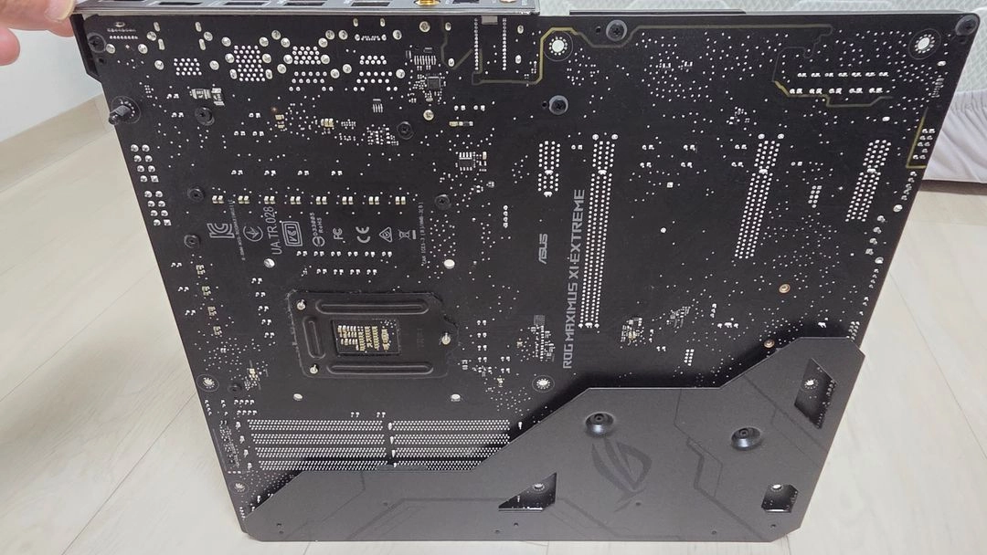 asus rog maximus xi 익스트림+ i7 8086k 세트 이미지