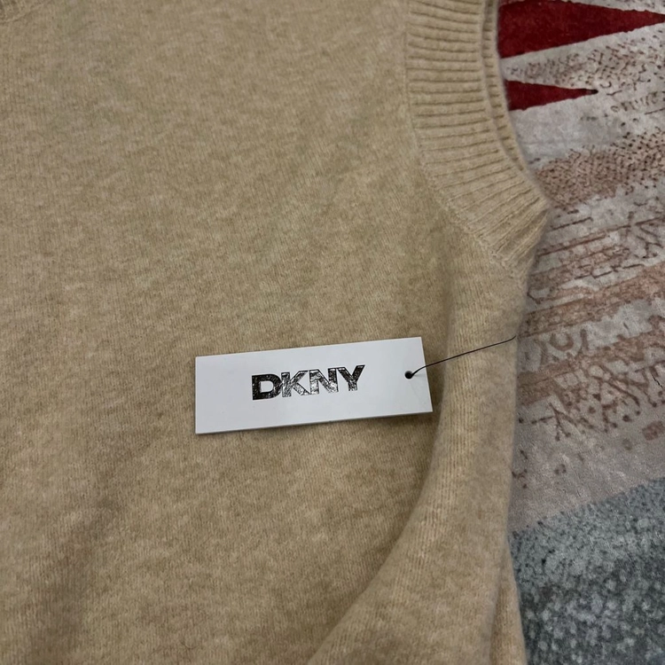 DKNY 여성 하이넥 슬리브리스 니트 원피스 [베이지] M/95 이미지