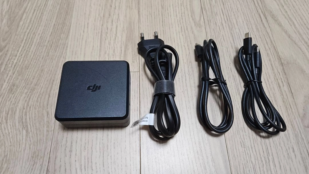DJI 매빅에어3/에어3S 충전기,ND필터,거치대,후드,가방,케이스,프로펠러(프롭날개),짐벌커버 처분해요 MAVIC 이미지