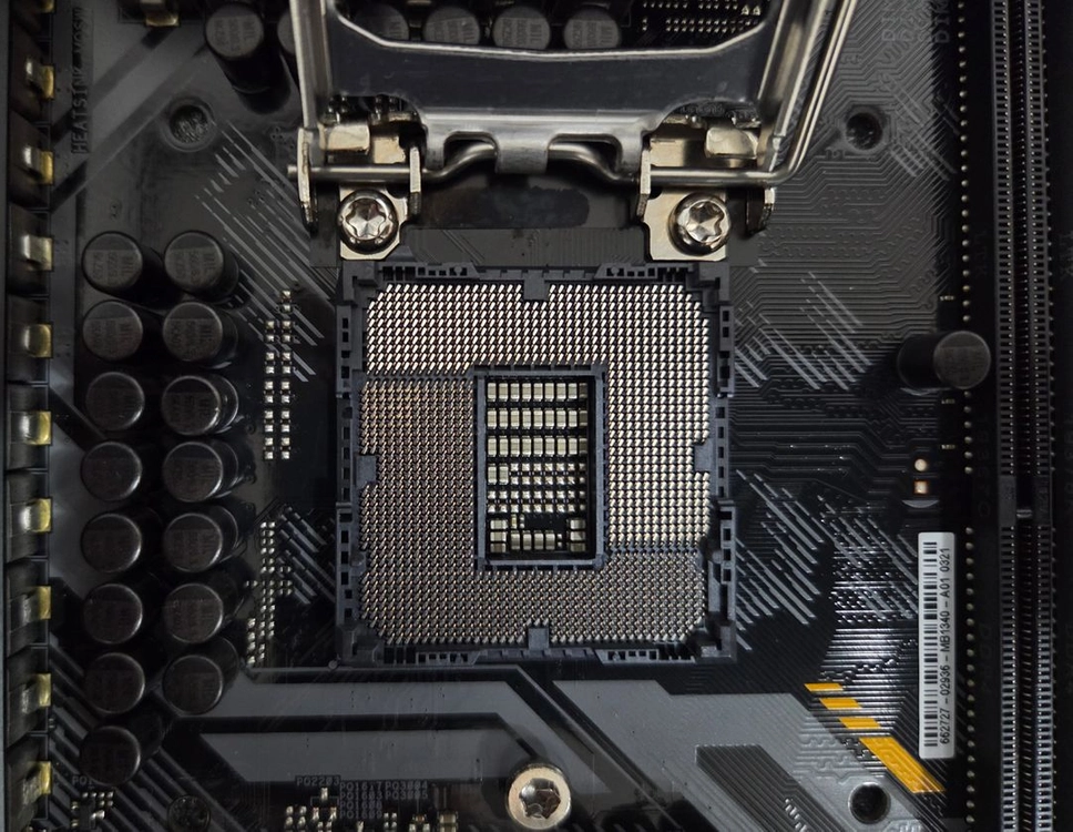 ASUS TUF Gaming Z490-PLUS 이미지