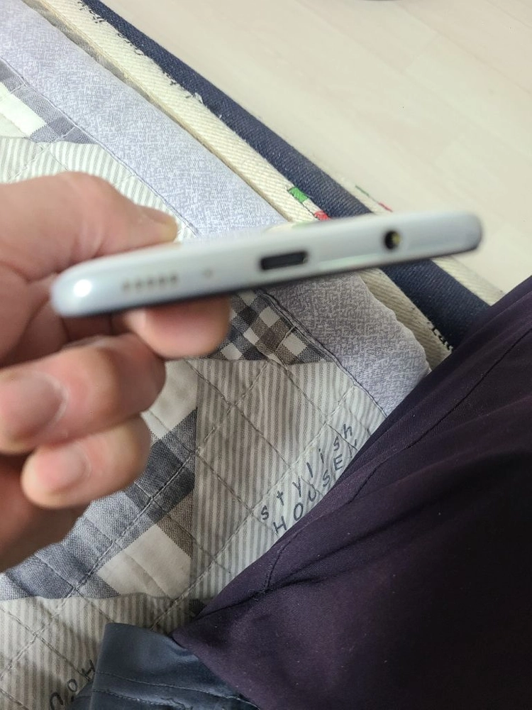 갤럭시 A31 이미지