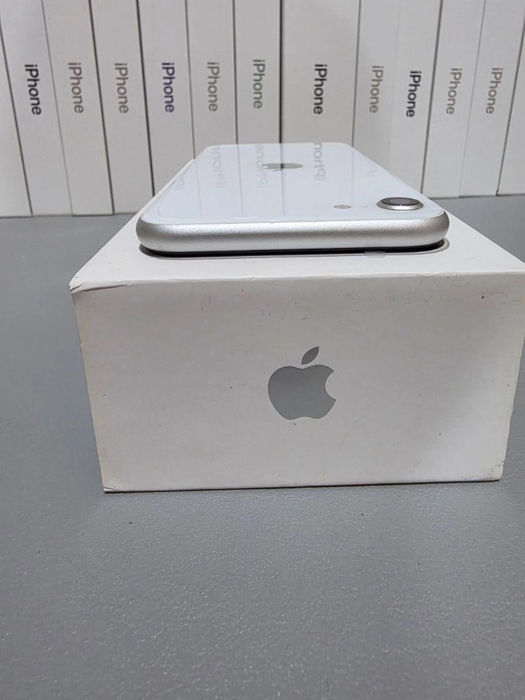 아이폰 SE2 화이트 128GB [박스포함] 이미지