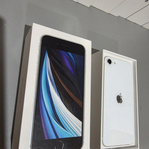 아이폰 SE2 화이트 128GB [박스포함] 이미지