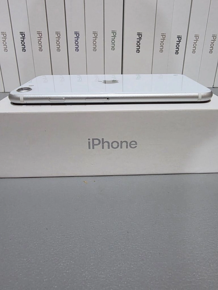 아이폰 SE2 화이트 128GB [박스포함] 이미지