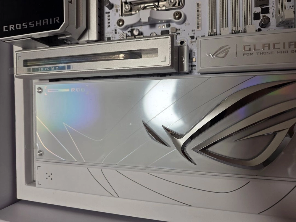 ASUS ROG X870E GLACIAL 화이트 판매 이미지