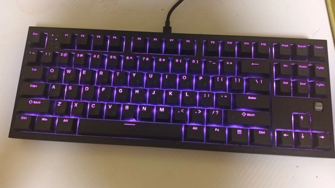 프리플로우 아콘 m1 pro 2 tkl 팝니다 - 안심되는 중고거래