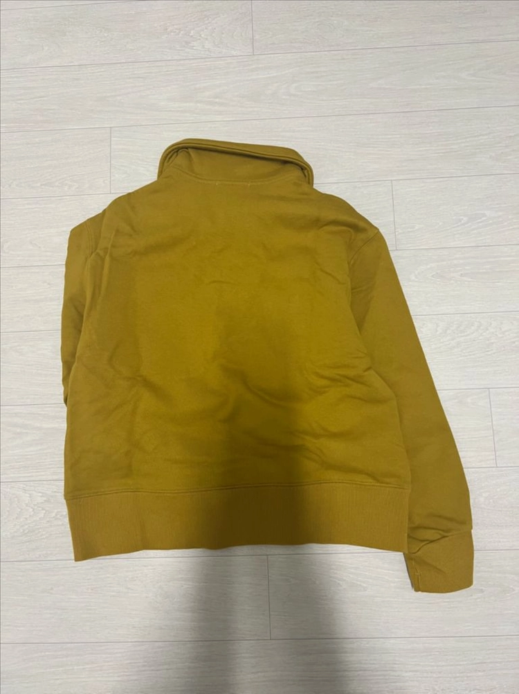 타일레 머스타드 맨투맨 이미지