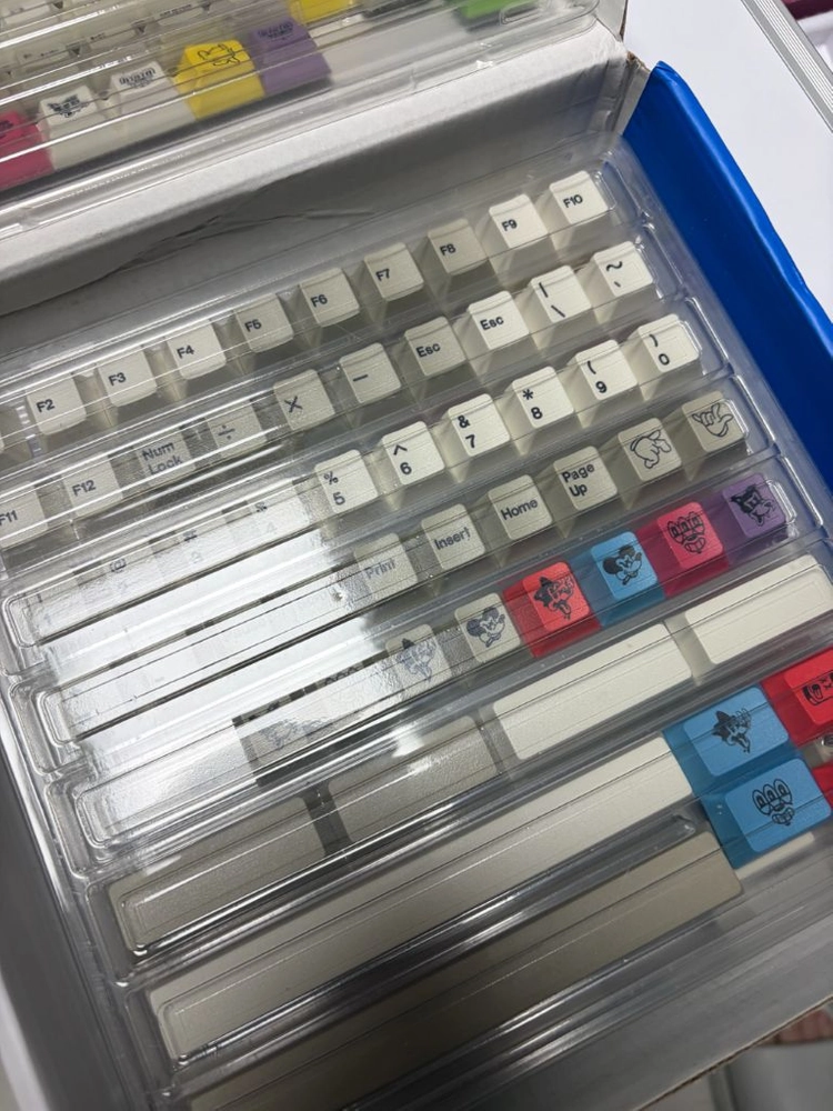 앵그리미아오 rgb65 클라우드화이트 + gmk + 제인키캡 이미지
