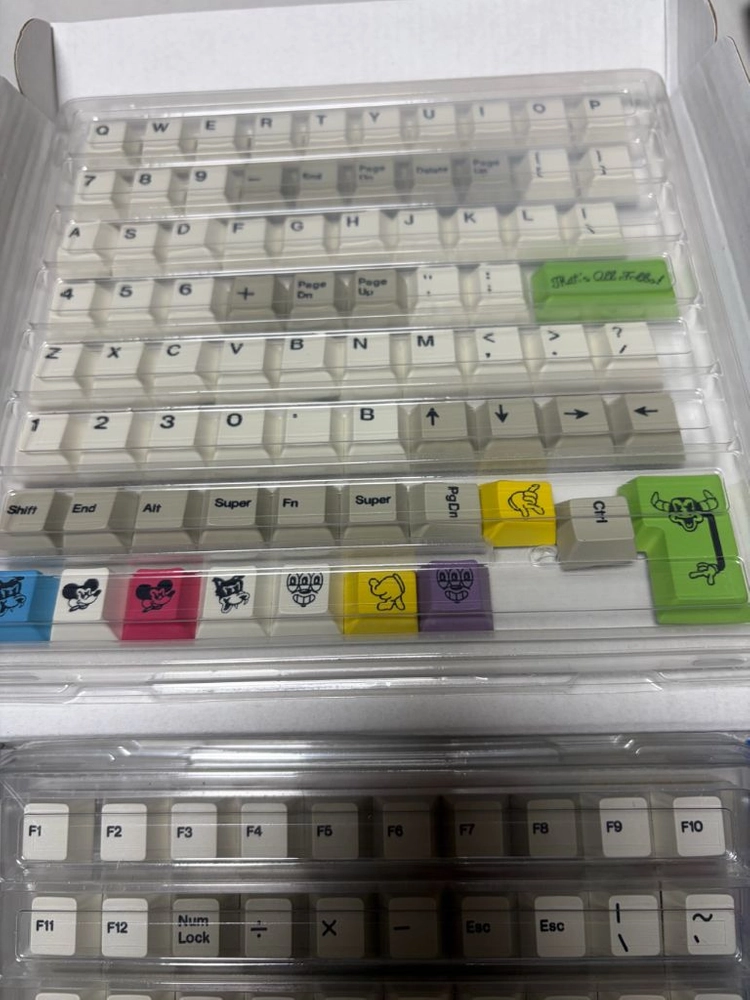 앵그리미아오 rgb65 클라우드화이트 + gmk + 제인키캡 이미지