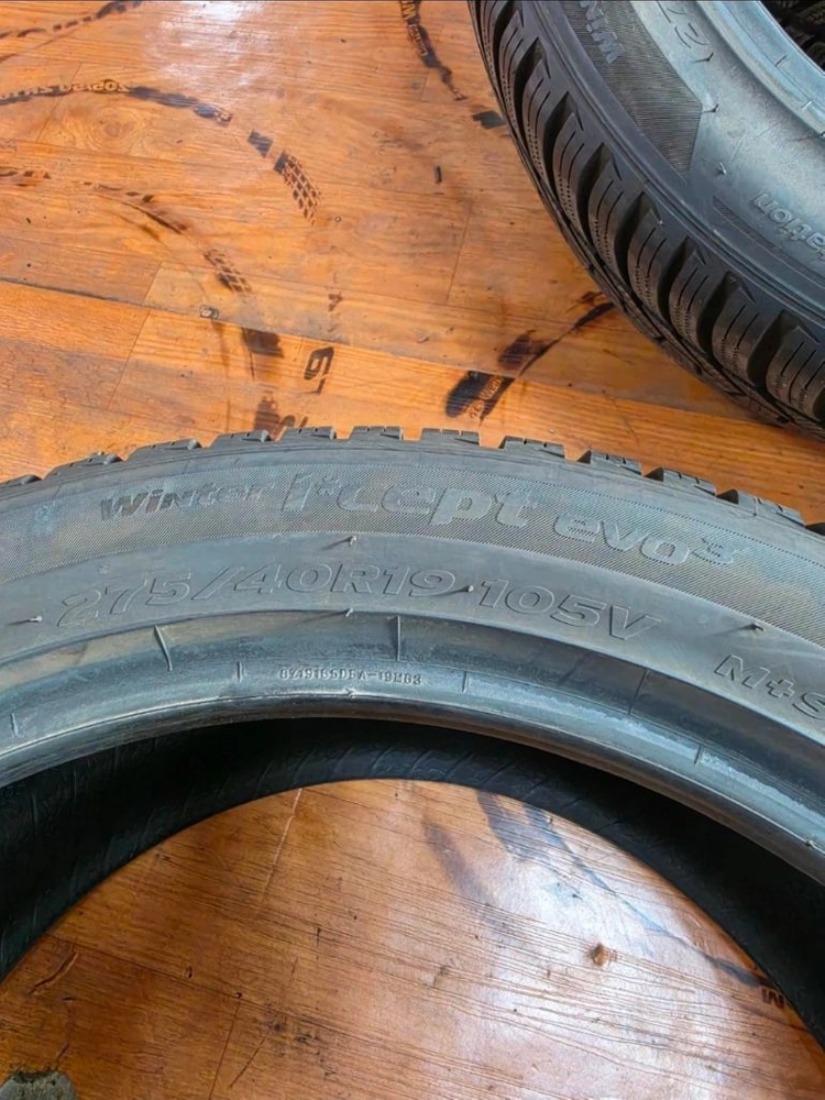 한국 스노우 245/45R19,275/40R19 한대분 이미지
