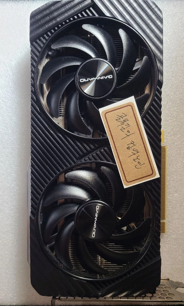 게인워드 RTX 4060 Ti 그래픽카드 이미지