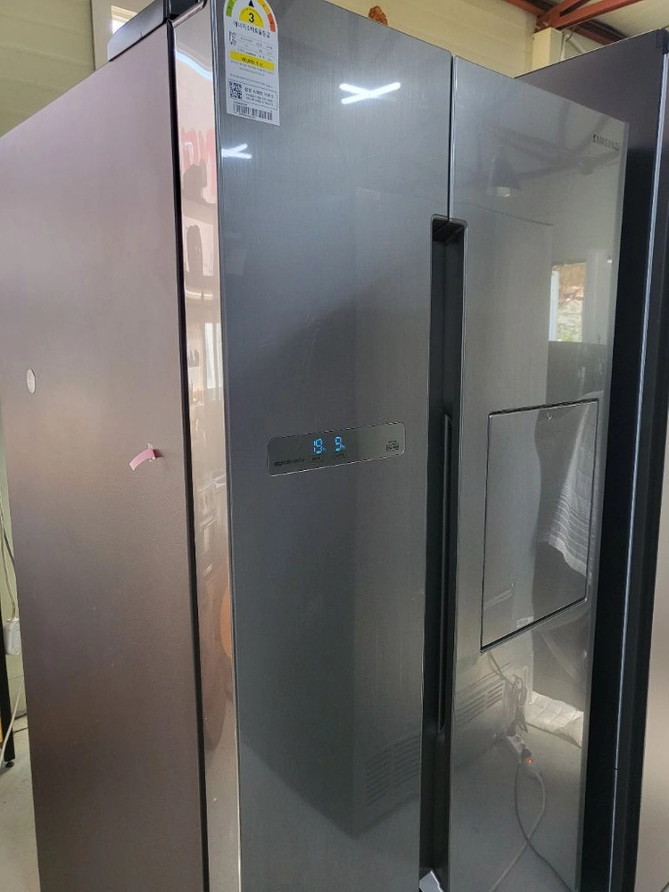 최상급 삼성 양문형 냉장고 RS82M6000S8 실버 이미지