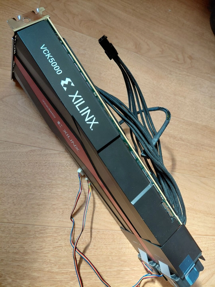 고성능 그래픽카드 연구개발용 Xilinx(AMD) Versal VCK5000 개발 카드 이미지