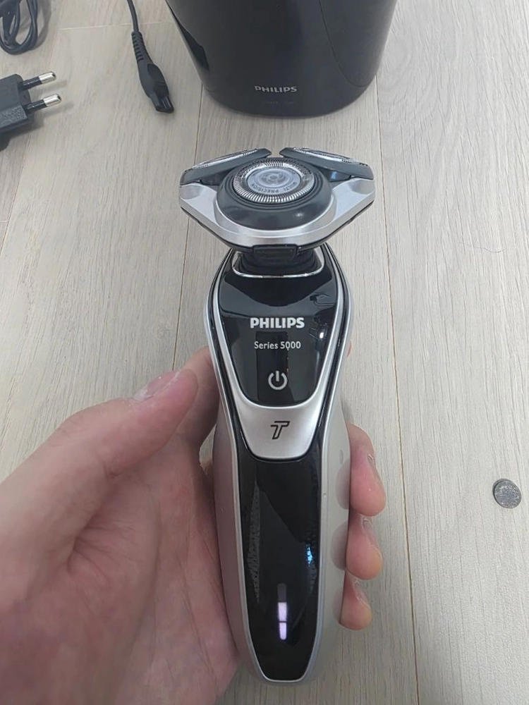 필립스 S5000 전기면도기 이미지