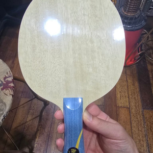 렌즈있는 동일구조라켓)W968 FL(정품 아님)84 85 87g그립감.반발력.볼컨트롤우수 이미지