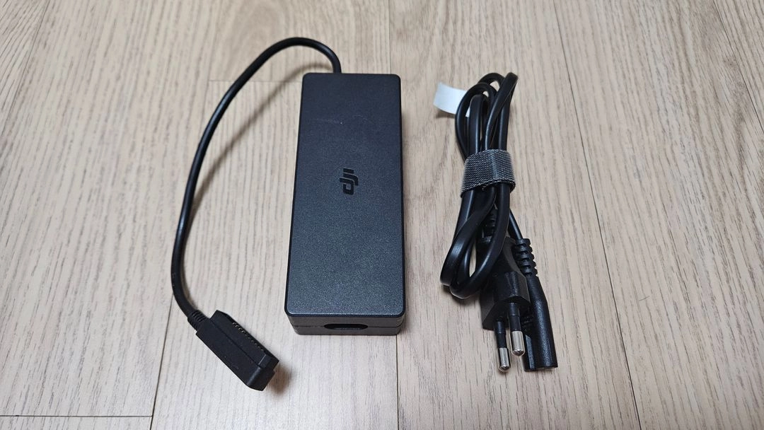 DJI 매빅에어2/에어2s 충전기,조종기,거치대,후드,ND필터,가방,날개,가드,보조배터리 어댑터,짐벌커버 처분해요! 이미지