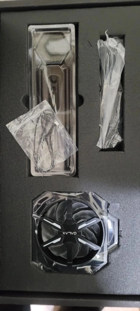 갤럭시 RTX 4070TI SG 박스셋 판매합니다.(무상26년 11월초까지) 이미지
