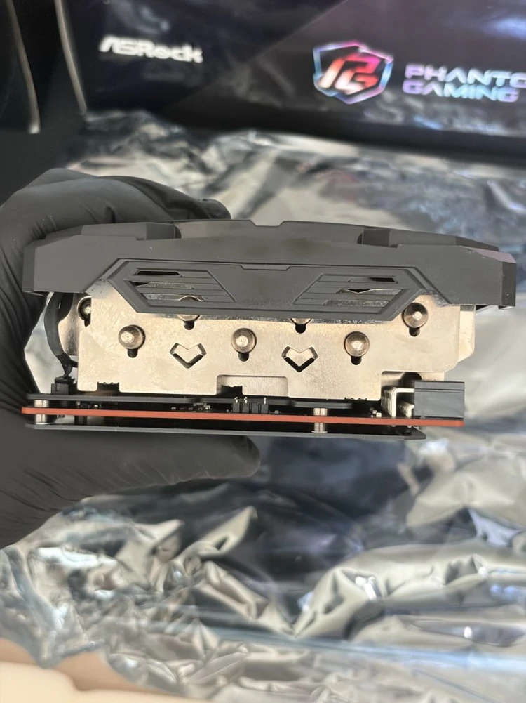 AMD 라데온 RX 6800 XT (애즈락 팬텀게이밍) 이미지