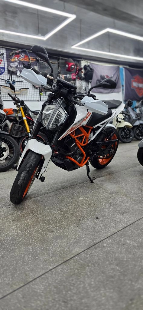 ktm 듀크390 18년 1.4k 컨디션최상 이미지