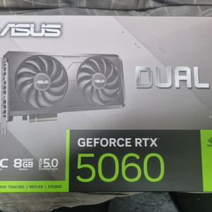 ASUS DUAL 지포스 RTX 5060 EVO OC D7 8GB 이미지