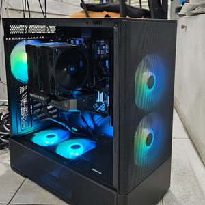 라이젠 7800x3d 지포스 5060ti 컴퓨터 이미지