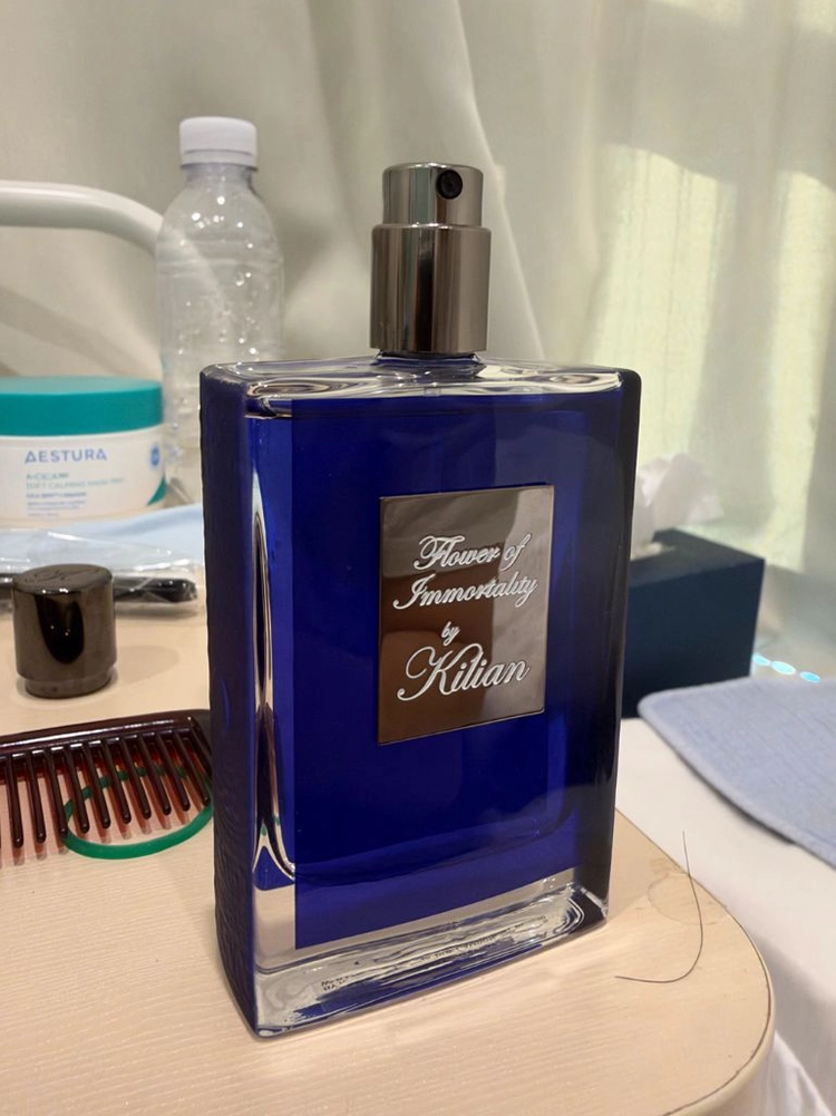 킬리안 플라워 오브 이모탈리티 50ml 팝니다!(백화점 상품) - 안심되는 중고거래