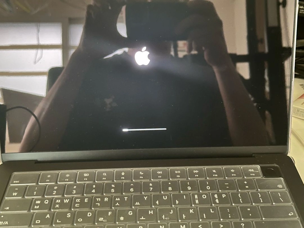 맥북프로 m5 14인치 16/512 애케플 팝니다 - 안심되는 중고거래