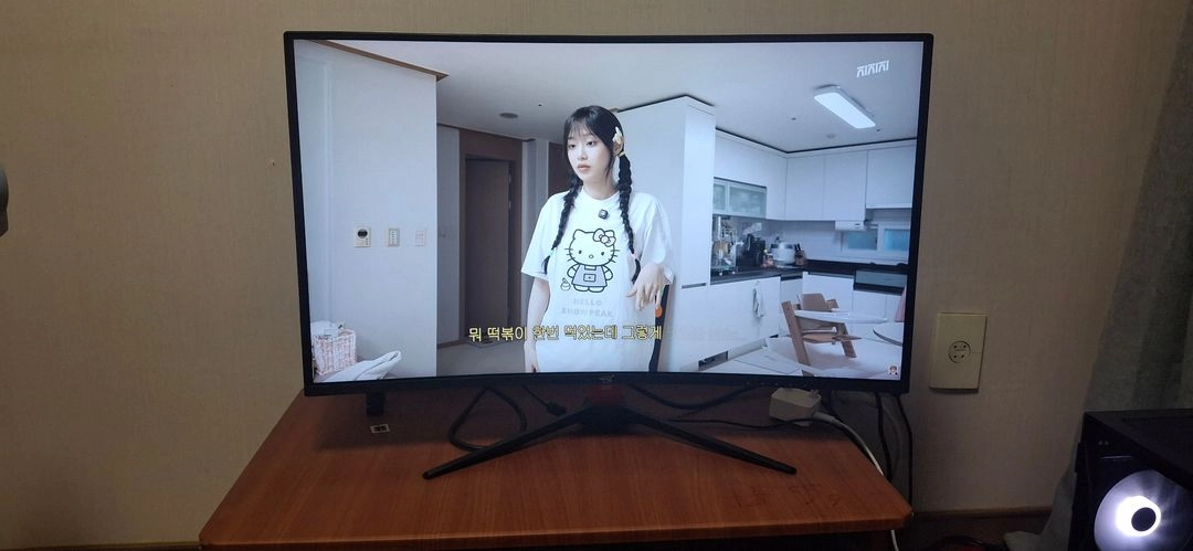어드밴스원 커브드 보더리스 광시야각 QHD 게이밍모니터 - 안심되는 중고거래