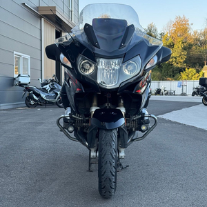 구변완료) BMW R1200RT 17년식 풀튜닝 투어러 바이크 저렴하게 판매합니다. 이미지